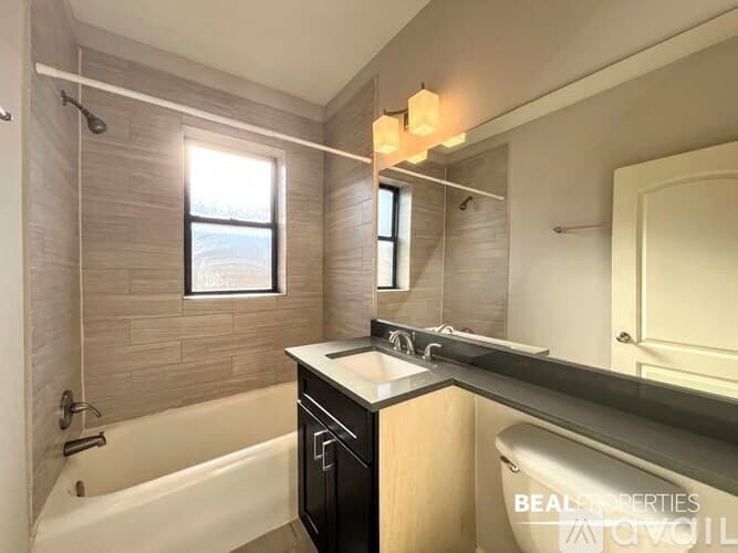 Chicago Condo: 2325 N Rockwell St