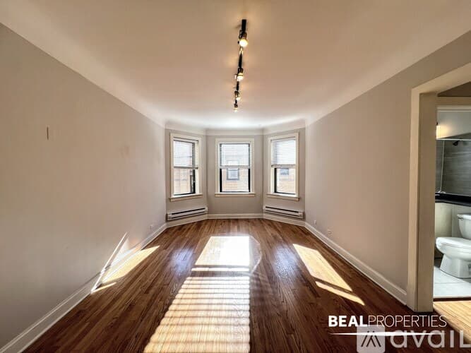 Chicago Condo: 2325 N Rockwell St