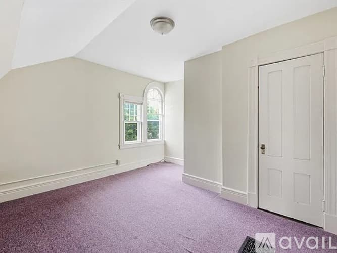 Springfield House: 79 Firglade Avenue