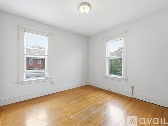 Springfield House: 79 Firglade Avenue