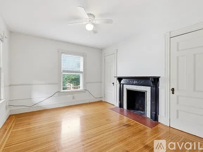 Springfield House: 79 Firglade Avenue