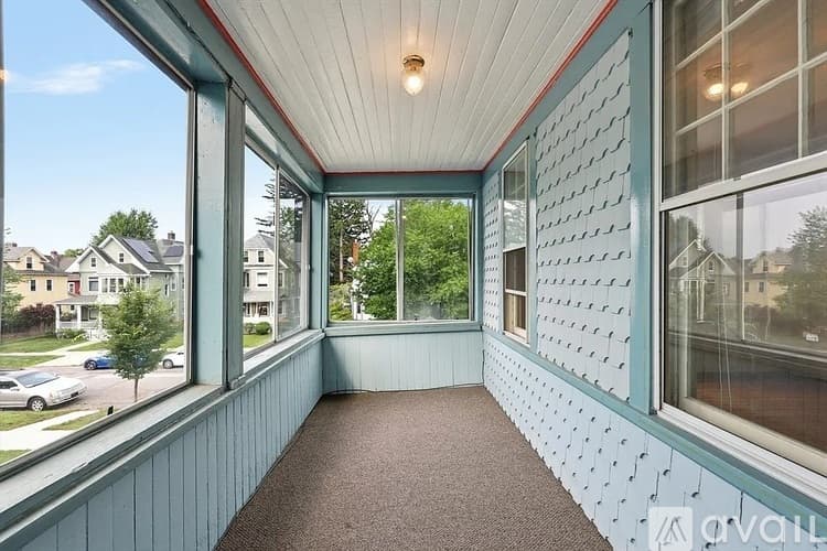 Springfield House: 79 Firglade Avenue