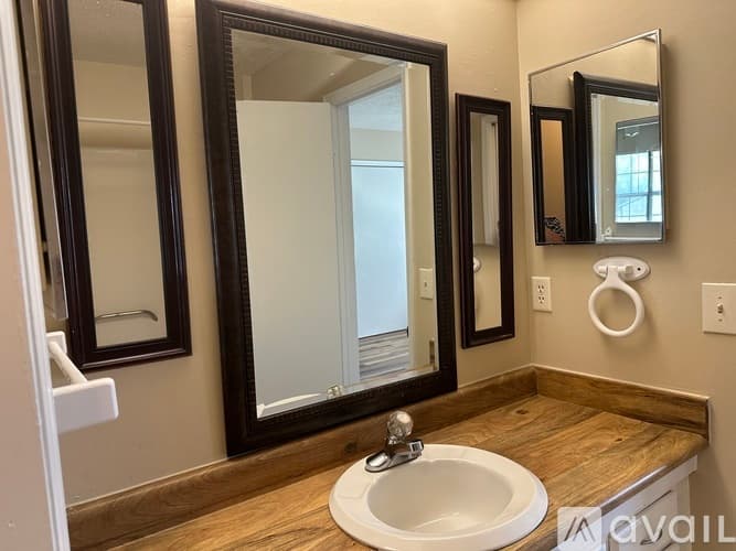 Tallahassee Townhome: 1029 Sutor Rd