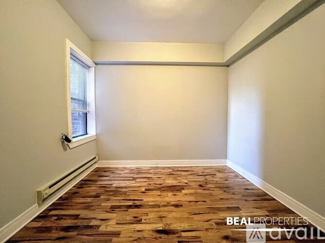Chicago Apartment: 4631 N Paulina St