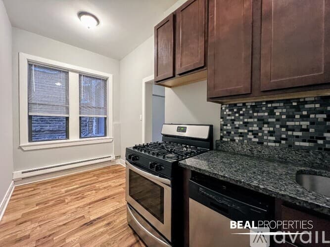 Chicago Apartment: 4631 N Paulina St