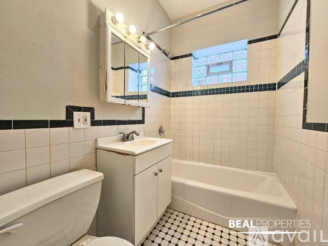 Chicago Condo: 2244 W Wilson Ave