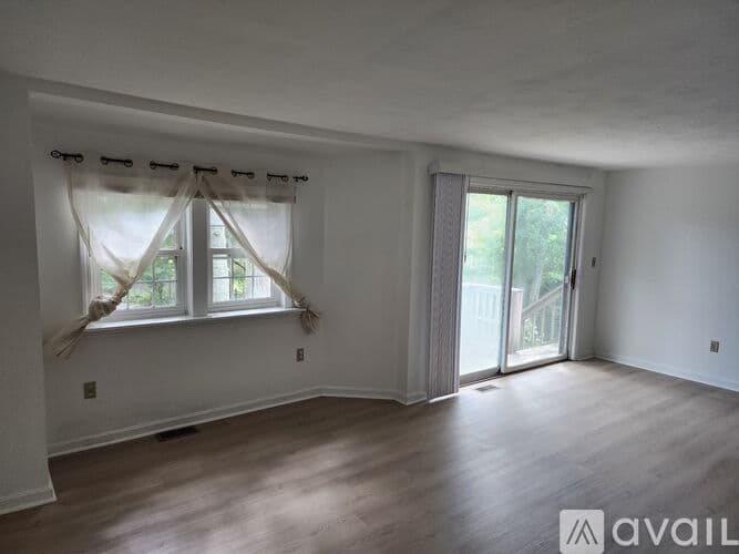 Mashpee House: 24 Fawn Road