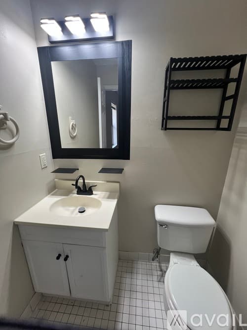 Hinesville House: 130 Pointe South Drive