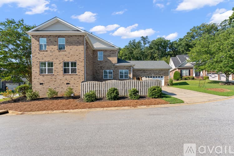 Greenville House: 100 Cutler Way