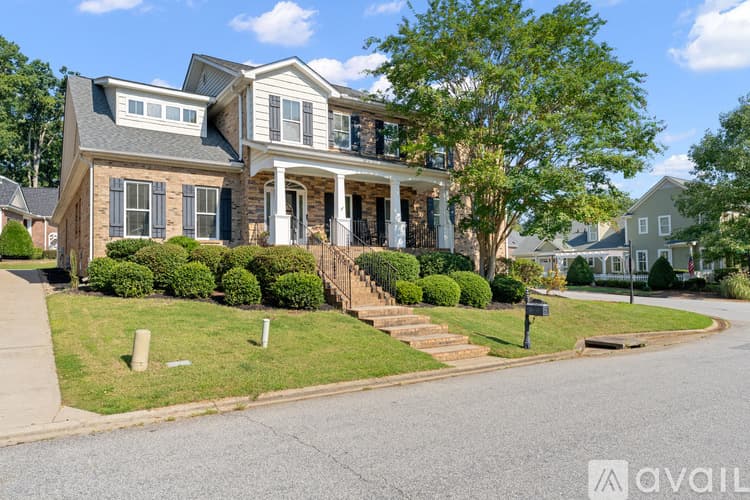 Greenville House: 100 Cutler Way