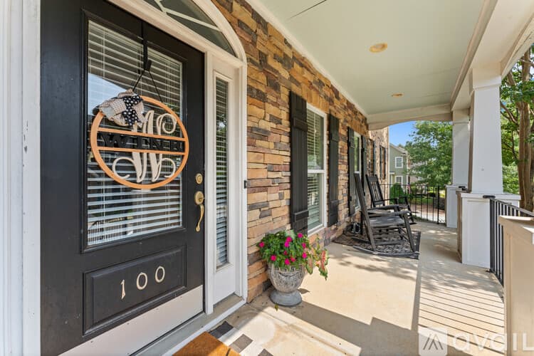 Greenville House: 100 Cutler Way