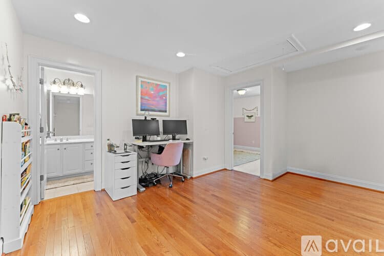 Greenville House: 100 Cutler Way