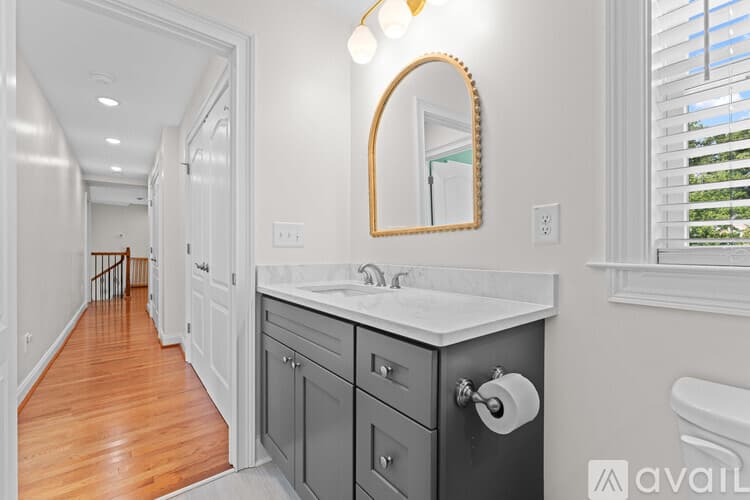 Greenville House: 100 Cutler Way