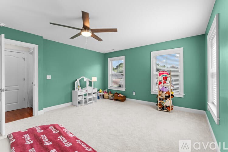 Greenville House: 100 Cutler Way