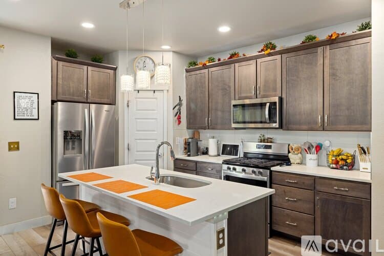 Denver House: 6971 Canosa St