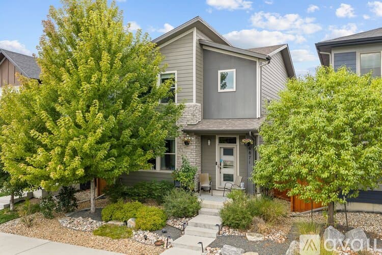 Denver House: 6971 Canosa St