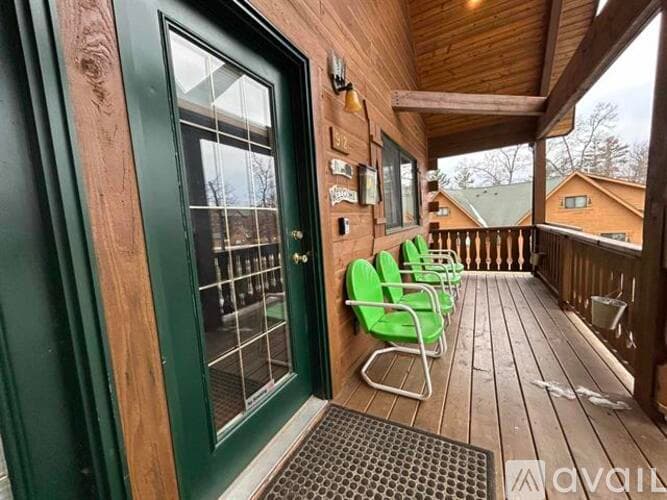 Warrens House: 912 Paddle Boat Court