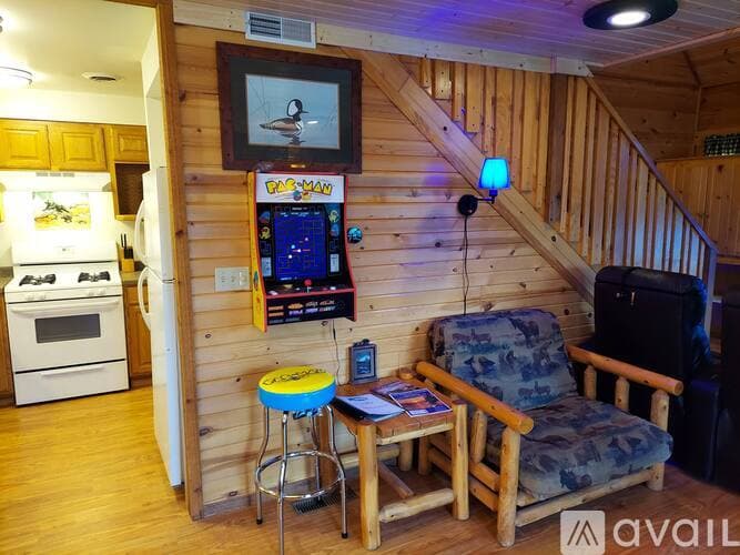 Warrens House: 912 Paddle Boat Court