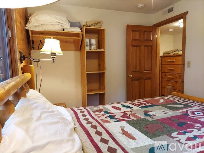 Warrens House: 912 Paddle Boat Court