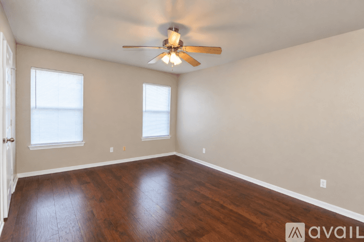 Belton House: 907 Carla Kay Dr