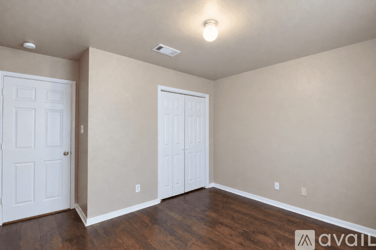 Belton House: 907 Carla Kay Dr