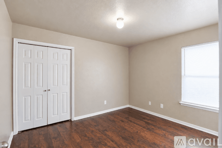 Belton House: 907 Carla Kay Dr