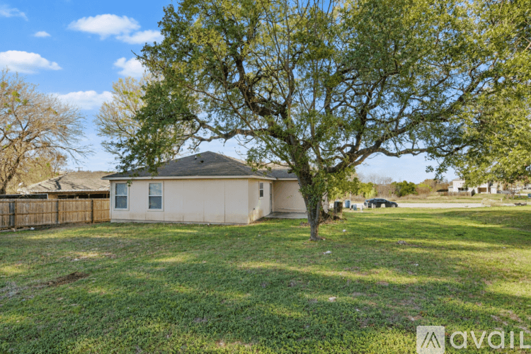Belton House: 907 Carla Kay Dr