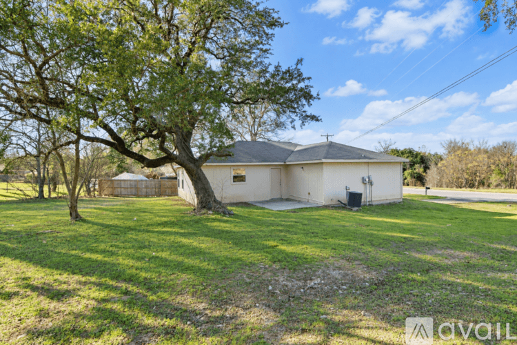 Belton House: 907 Carla Kay Dr