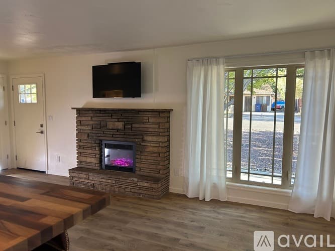 Flagstaff House: 2809 East Lewis Drive