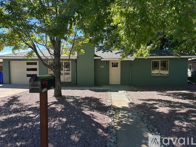 Flagstaff House: 2809 East Lewis Drive