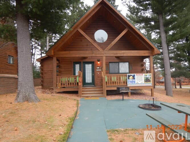 Warrens House: 912 Paddle Boat Court