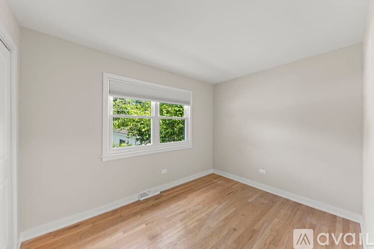 Wheaton House: 107 N Pierce Ave