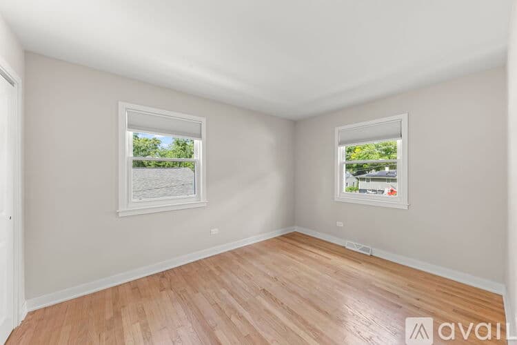 Wheaton House: 107 N Pierce Ave