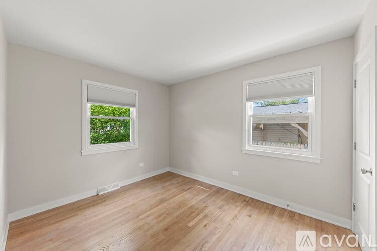 Wheaton House: 107 N Pierce Ave