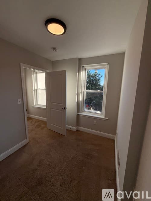 Norristown Townhome: 262 Minor St