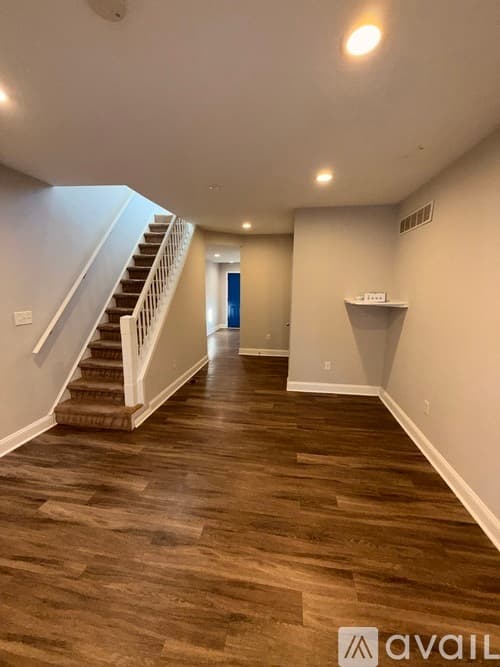 Norristown Townhome: 262 Minor St