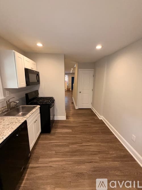 Norristown Townhome: 262 Minor St