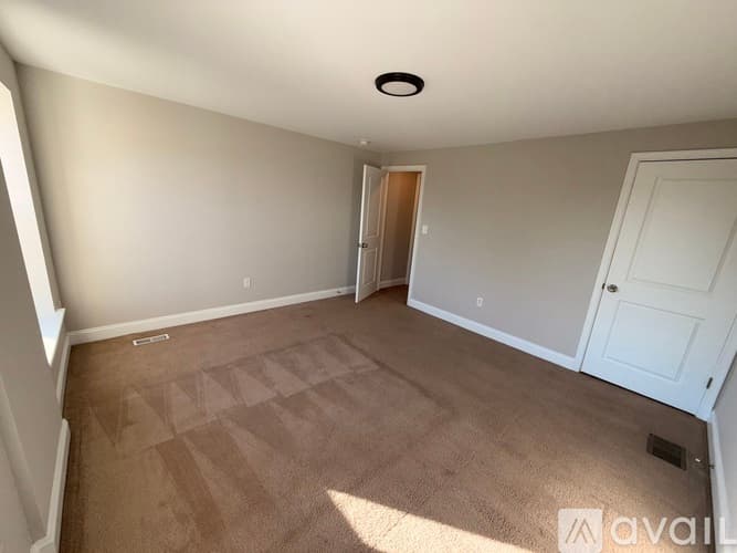 Norristown Townhome: 262 Minor St