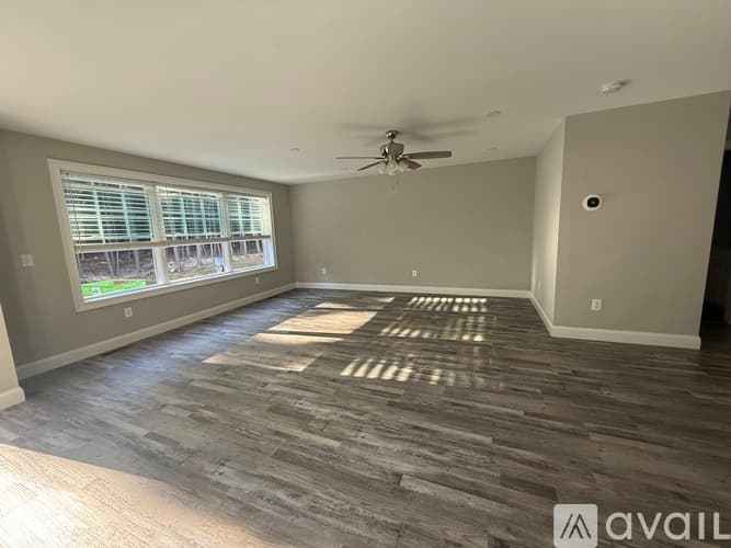 Nottingham Townhome: 91 B Kennard Road