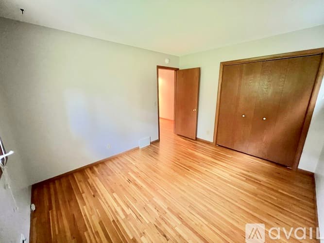 Minneapolis House: 5917 West 105th Street