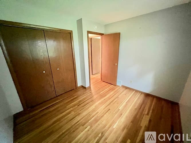 Minneapolis House: 5917 West 105th Street