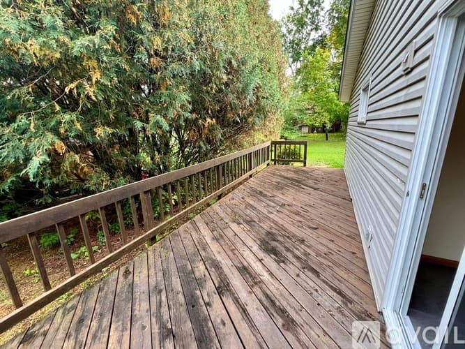 Minneapolis House: 5917 West 105th Street