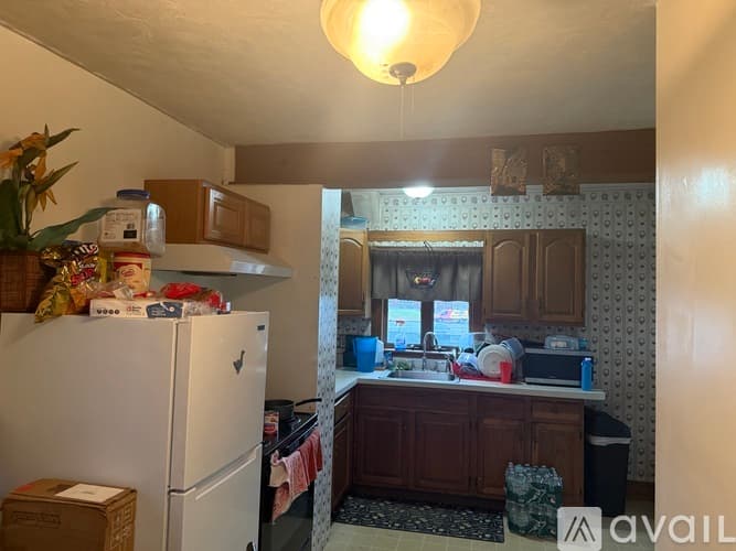 Brockton House: 37 Overlook Avenue