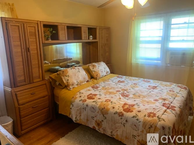 Hillside House: 1476 Orchard Terrace