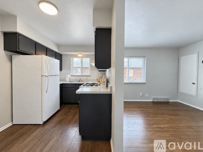St. Louis Apartment: 2823 Lemay Ferry Rd
