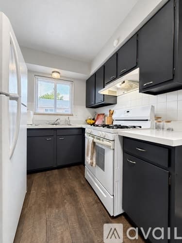 St. Louis Apartment: 2823 Lemay Ferry Rd