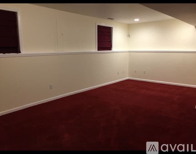 Naugatuck House: 63 Olive St