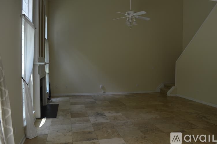 Smyrna House: 2924 Cottesford Way Southeast