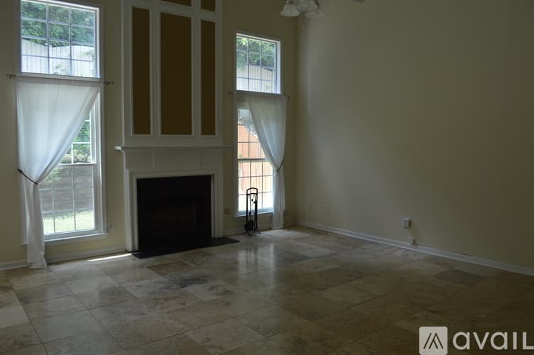 Smyrna House: 2924 Cottesford Way Southeast
