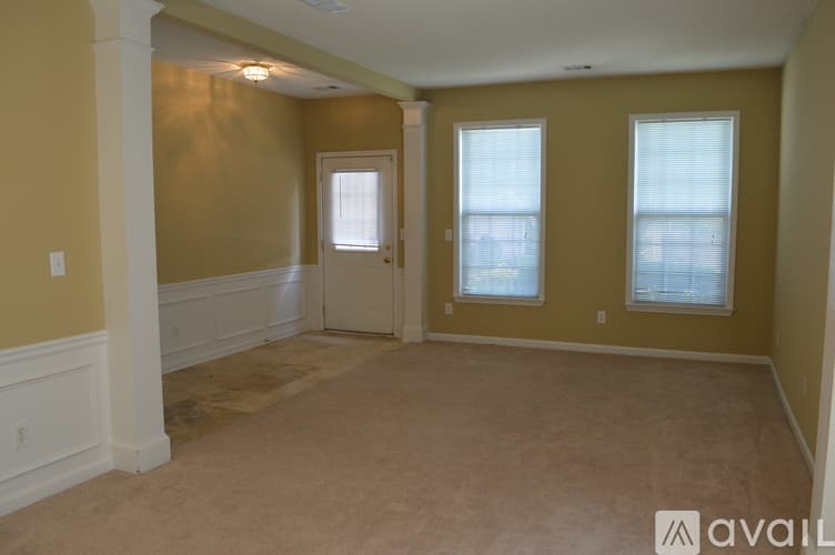 Smyrna House: 2924 Cottesford Way Southeast